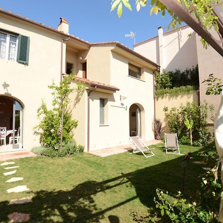 Al Colle Di Lari Villa Bagian luar foto